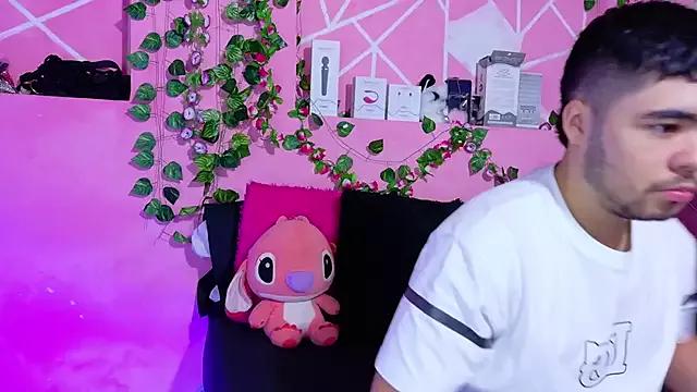 Check-out the world of girls and talk with our steaming hot slutz, bringing your desired characters to life with authentic apparel and cam streams.