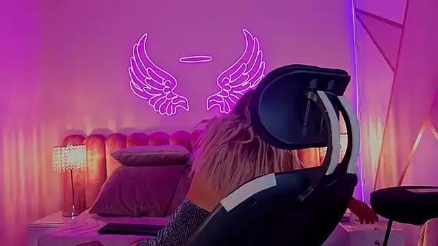 Check-out the world of girls and talk with our steaming hot slutz, bringing your desired characters to life with authentic apparel and cam streams.