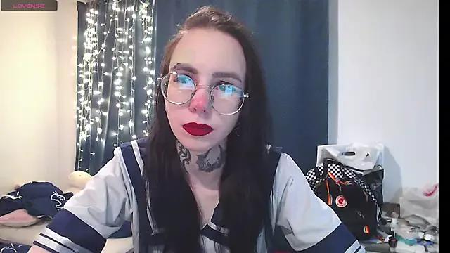 Check-out the world of girls and talk with our steaming hot slutz, bringing your desired characters to life with authentic apparel and cam streams.