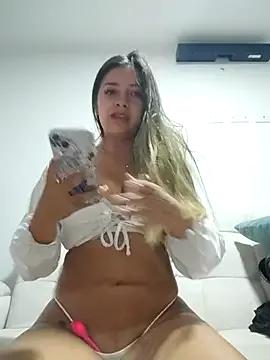 Photos of alana_69 from StripChat is Freechat