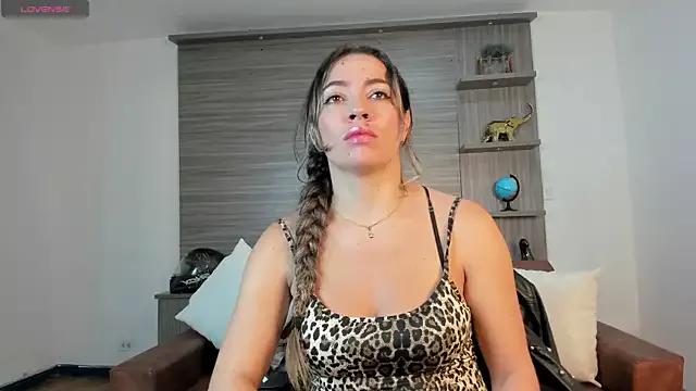Check-out the world of girls and talk with our steaming hot slutz, bringing your desired characters to life with authentic apparel and cam streams.