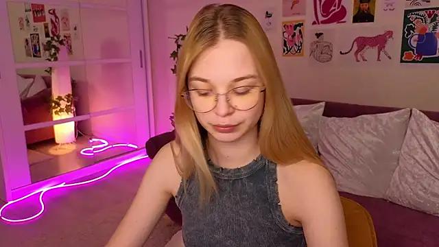 Check-out the world of girls and talk with our steaming hot slutz, bringing your desired characters to life with authentic apparel and cam streams.