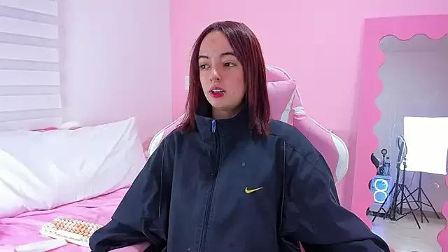 alexaa_fox from StripChat is Freechat