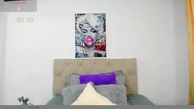 Check-out the world of girls and talk with our steaming hot slutz, bringing your desired characters to life with authentic apparel and cam streams.