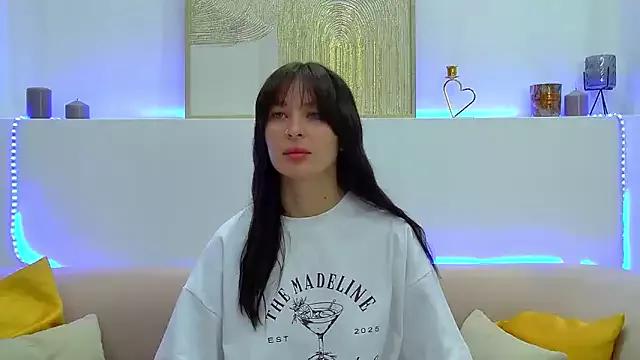 AlexandraBloom from StripChat is Freechat