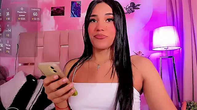 Alexandracamx from StripChat is Freechat