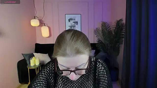 Check-out the world of girls and talk with our steaming hot slutz, bringing your desired characters to life with authentic apparel and cam streams.