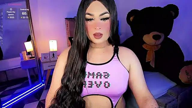 Check-out the world of girls and talk with our steaming hot slutz, bringing your desired characters to life with authentic apparel and cam streams.