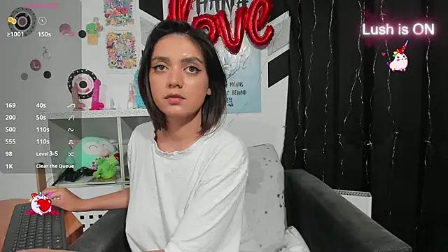 Check-out the world of girls and talk with our steaming hot slutz, bringing your desired characters to life with authentic apparel and cam streams.