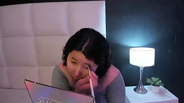 AliceMonett from StripChat is Freechat