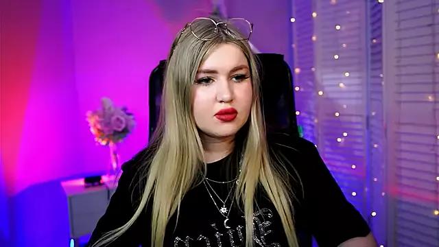 Check-out the world of girls and talk with our steaming hot slutz, bringing your desired characters to life with authentic apparel and cam streams.