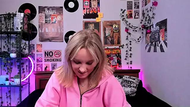 Check-out the world of girls and talk with our steaming hot slutz, bringing your desired characters to life with authentic apparel and cam streams.