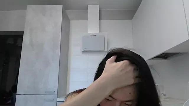 AlikaMoon from StripChat is Freechat