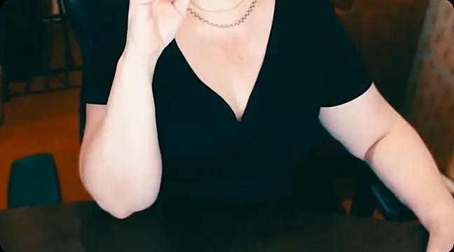 Check-out the world of girls and talk with our steaming hot slutz, bringing your desired characters to life with authentic apparel and cam streams.