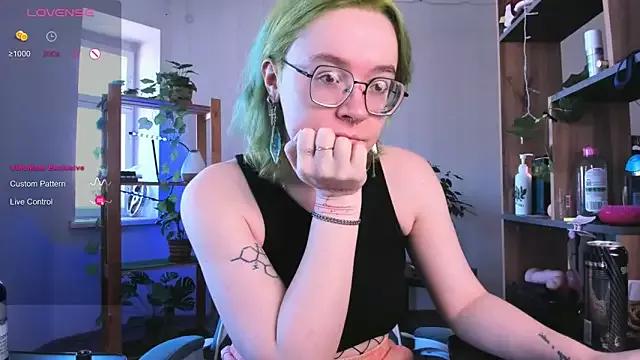 Check-out the world of girls and talk with our steaming hot slutz, bringing your desired characters to life with authentic apparel and cam streams.