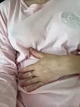 Photos of Aliyatantrique24 from StripChat is Freechat