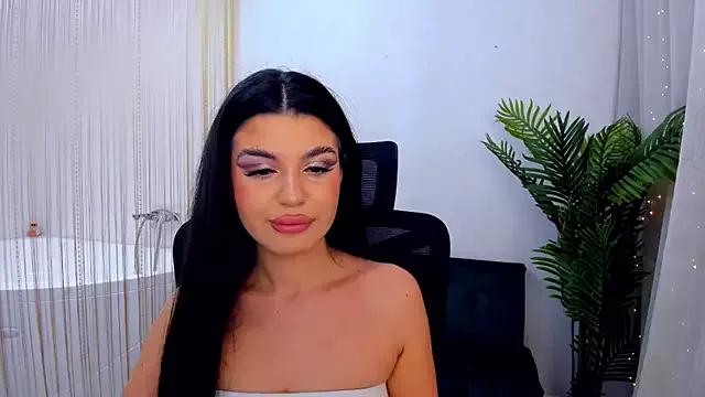 AlluringAriel from StripChat is Freechat