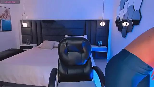 AllyJensen from StripChat is Freechat