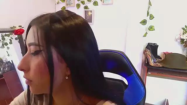 amber_astrom from StripChat is Freechat