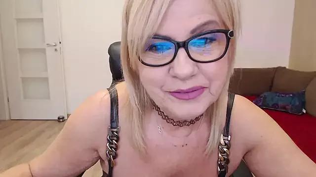 Check-out the world of girls and talk with our steaming hot slutz, bringing your desired characters to life with authentic apparel and cam streams.