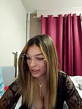 Photos of Ambre_La_nebulleuse from StripChat is Freechat