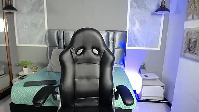 Check-out the world of girls and talk with our steaming hot slutz, bringing your desired characters to life with authentic apparel and cam streams.