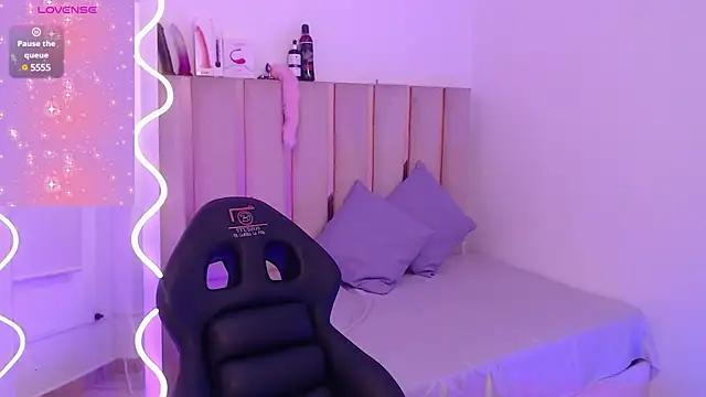 Check-out the world of girls and talk with our steaming hot slutz, bringing your desired characters to life with authentic apparel and cam streams.