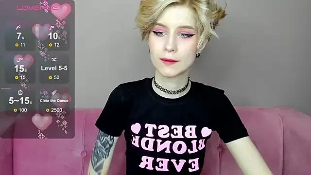 Check-out the world of girls and talk with our steaming hot slutz, bringing your desired characters to life with authentic apparel and cam streams.