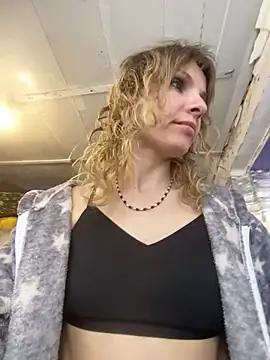 Check-out the world of girls and talk with our steaming hot slutz, bringing your desired characters to life with authentic apparel and cam streams.