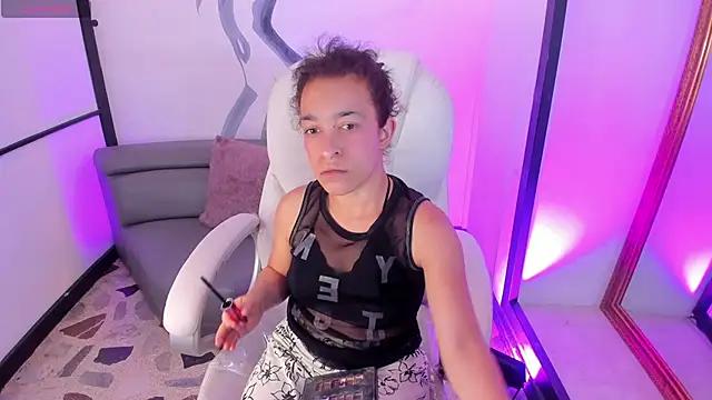 Check-out the world of girls and talk with our steaming hot slutz, bringing your desired characters to life with authentic apparel and cam streams.
