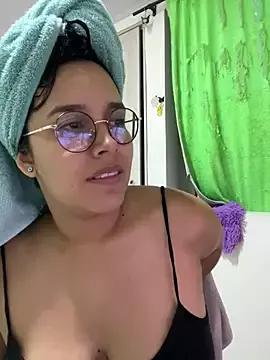 Check-out the world of girls and talk with our steaming hot slutz, bringing your desired characters to life with authentic apparel and cam streams.