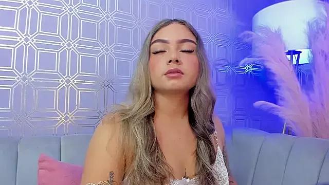 AnnyLopezz_ from StripChat is Freechat