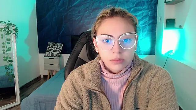 Check-out the world of girls and talk with our steaming hot slutz, bringing your desired characters to life with authentic apparel and cam streams.