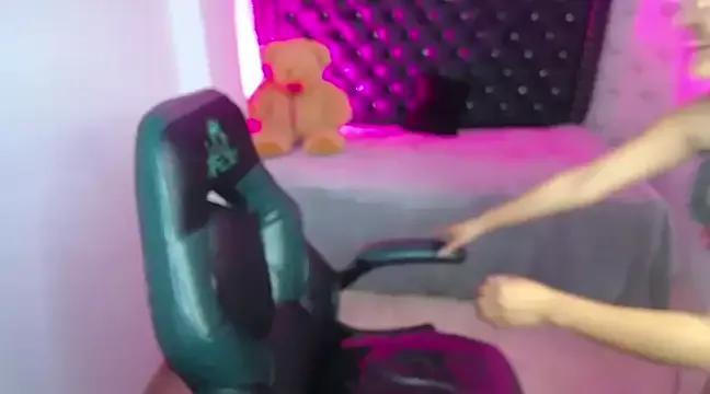 Check-out the world of girls and talk with our steaming hot slutz, bringing your desired characters to life with authentic apparel and cam streams.