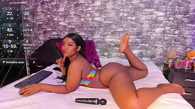 ArianaBlackk from StripChat is Freechat