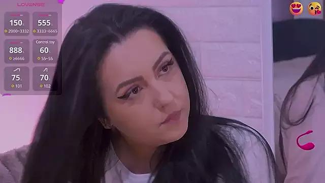 Ariel__Blossom from StripChat is Freechat