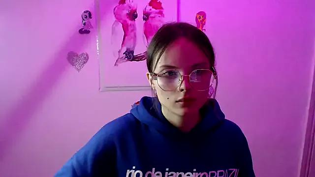 Ariella_ari from StripChat is Freechat