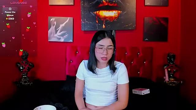 Arii_moon from StripChat is Freechat