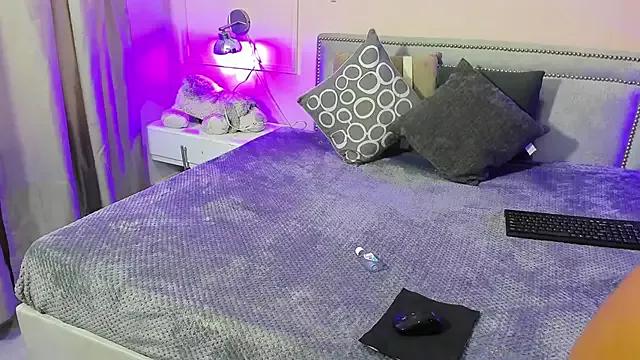 Ashley_Miu from StripChat is Freechat