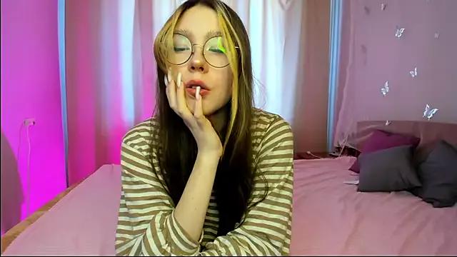 Check-out the world of girls and talk with our steaming hot slutz, bringing your desired characters to life with authentic apparel and cam streams.
