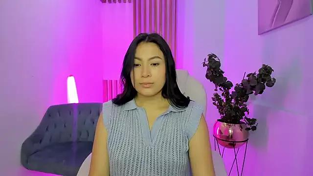 AylinQueen from StripChat is Freechat