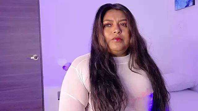 AyshaCollins from StripChat is Freechat