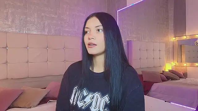 Check-out the world of girls and talk with our steaming hot slutz, bringing your desired characters to life with authentic apparel and cam streams.