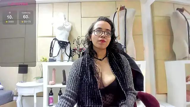 BarbaraLeython from StripChat is Freechat