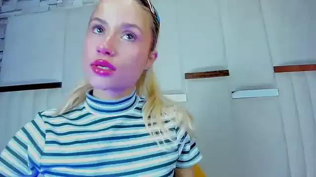 barbieambar from StripChat is Freechat