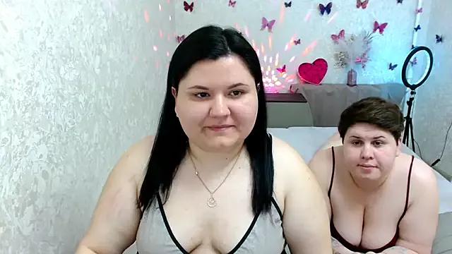 BeckyAndHellen from StripChat is Freechat
