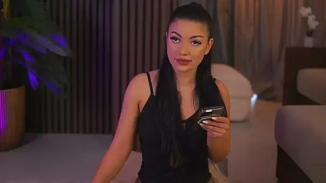 Bella_Diamond_ from StripChat is Freechat