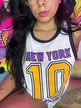 Check-out the world of girls and talk with our steaming hot slutz, bringing your desired characters to life with authentic apparel and cam streams.