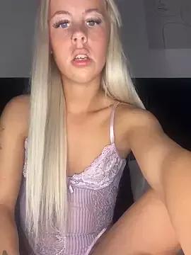 Photos of Blondebabee_x from StripChat is Freechat