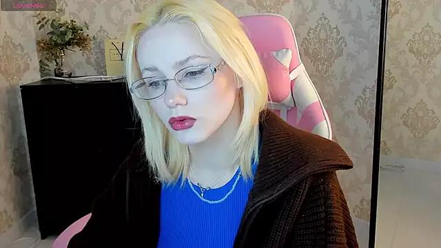 Check-out the world of girls and talk with our steaming hot slutz, bringing your desired characters to life with authentic apparel and cam streams.